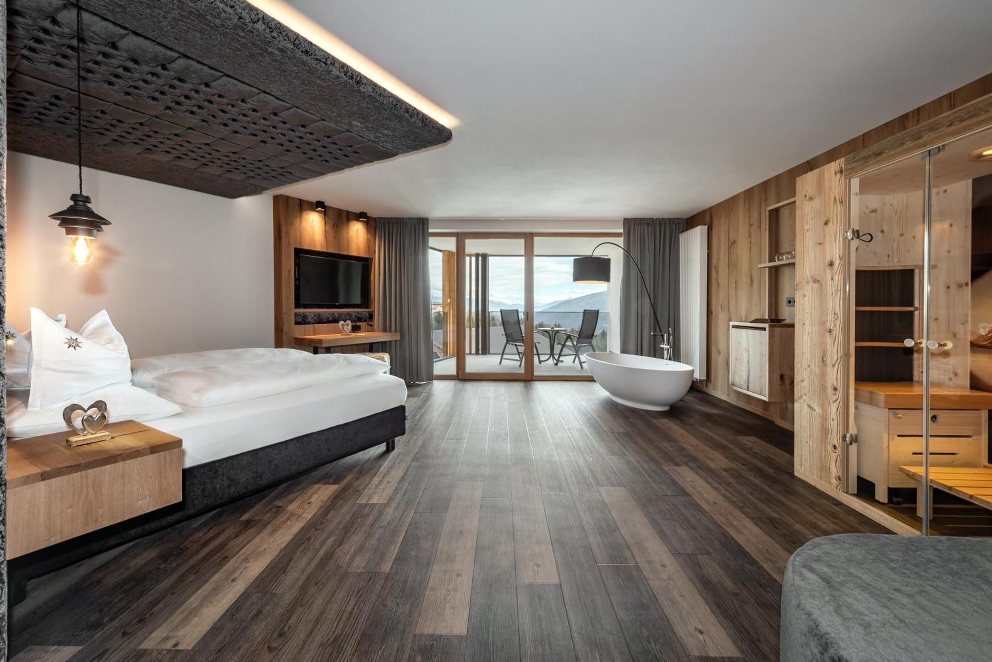 Hotel Edelweiss Meransen Exteriör bild