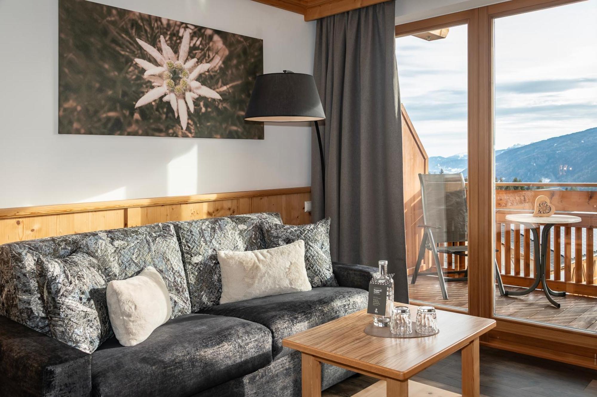Hotel Edelweiss Meransen Exteriör bild